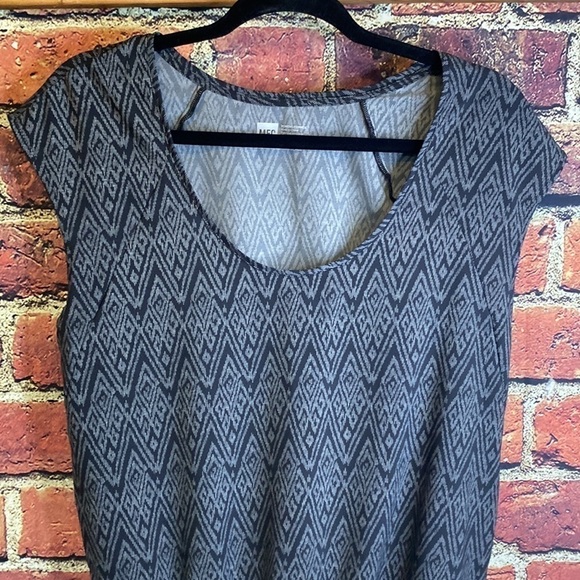 MEC Slip On Lightweight Short Sleeve Dress Size S - Picture 4 of 11